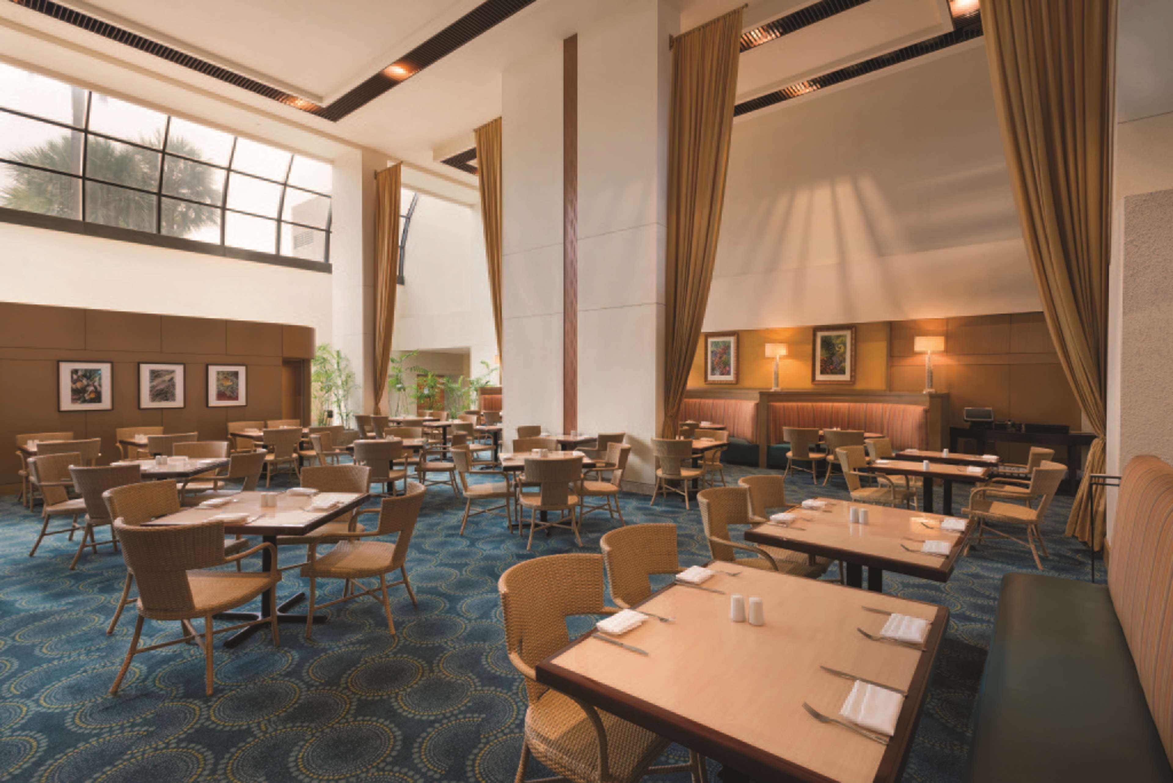 Hilton Miami Airport Blue Lagoon Exterior foto