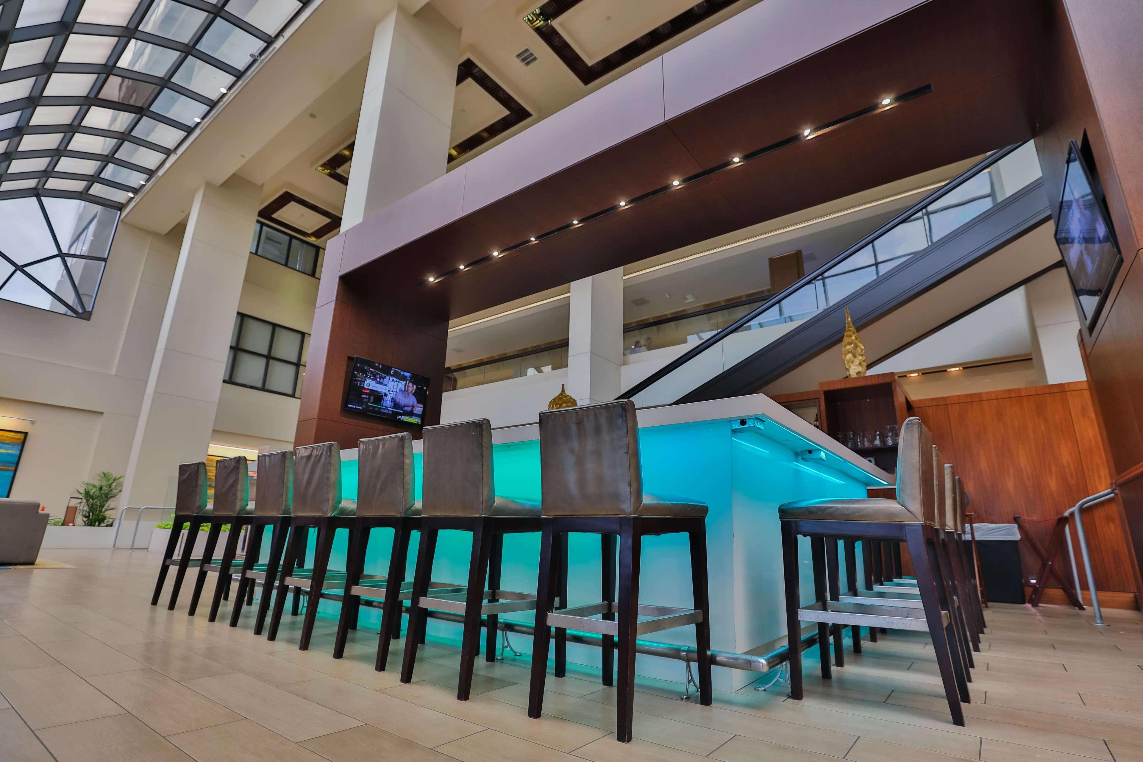 Hilton Miami Airport Blue Lagoon Exterior foto